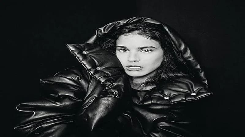 صوفي تخطو خطوة كبيرة نحو العالمية