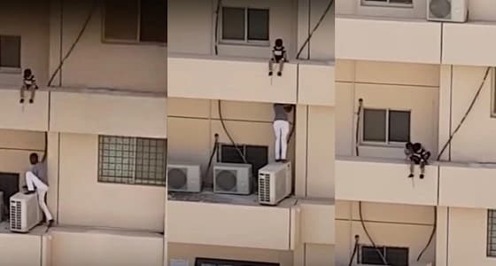 بالفيديو.. أقوال منقذ طفلة الخبر في الواقعة