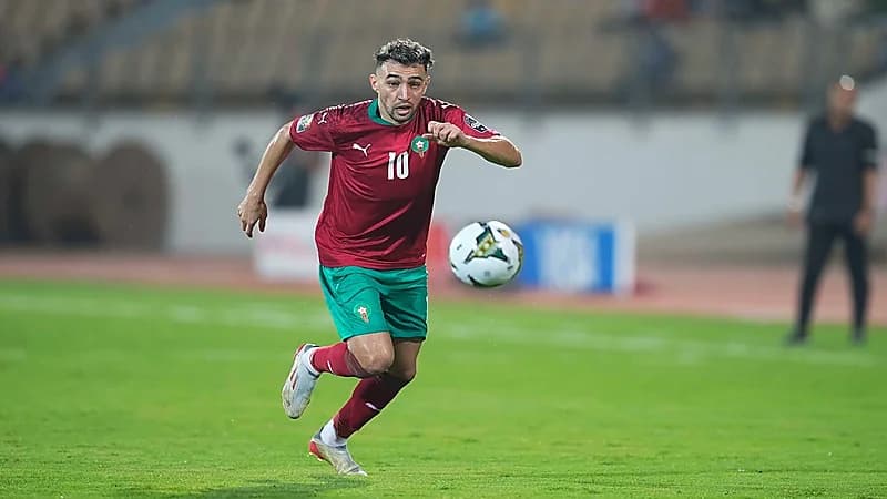 المغربي منير الحدادي يقترب من روشن