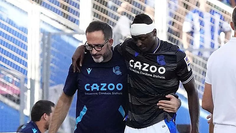 تركي آل الشيخ يُعلق على إصابة لاعب ألميريا السابق بقطع في الرباط الصليبي