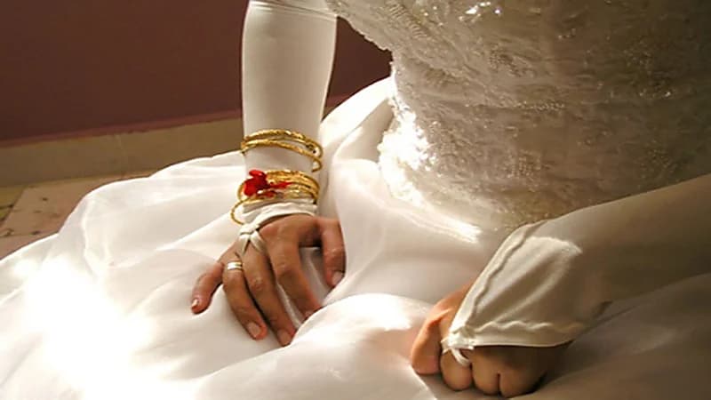 وفاة عروس عقب عودتها من شراء فستان الفرح في حادث مروع