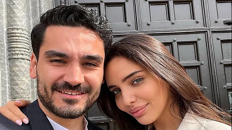 لاعب مانشستر سيتي يعلن زواجه من مذيعة تونسية