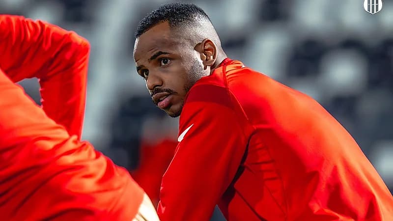 النصر يوجه اهتمامه لـ عبدالإله الخيبري