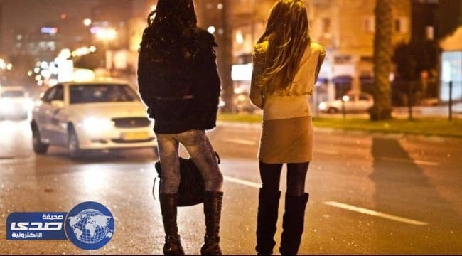 ضبط شبكة دعارة تبيع عذرية فتاة علي الانترنت