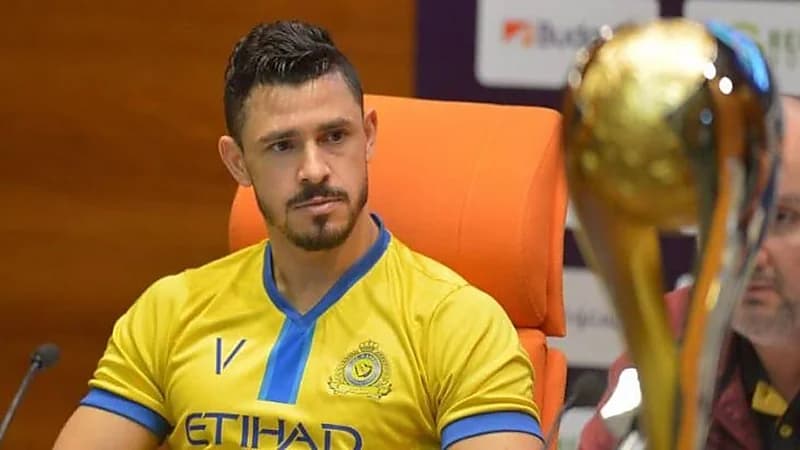 الرشيدي يعلق على قرار الفيفا بسداد مستحقات جوليانو: المدة انتهت