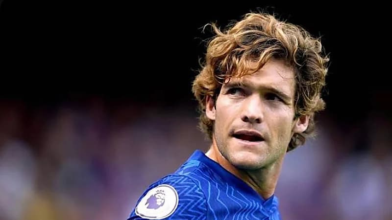 مدرب تشيلسي: ألونسو يرغب بالرحيل عن النادي