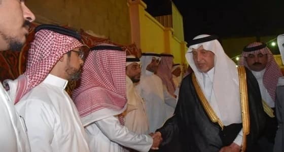 أمير مكة يعزي أبناء الموسيقار سراج عمر