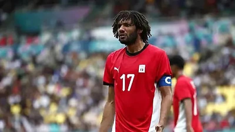 محمد النني يظهر مع المؤثرة المغربية حنان وسط أنباء عن زواج سري