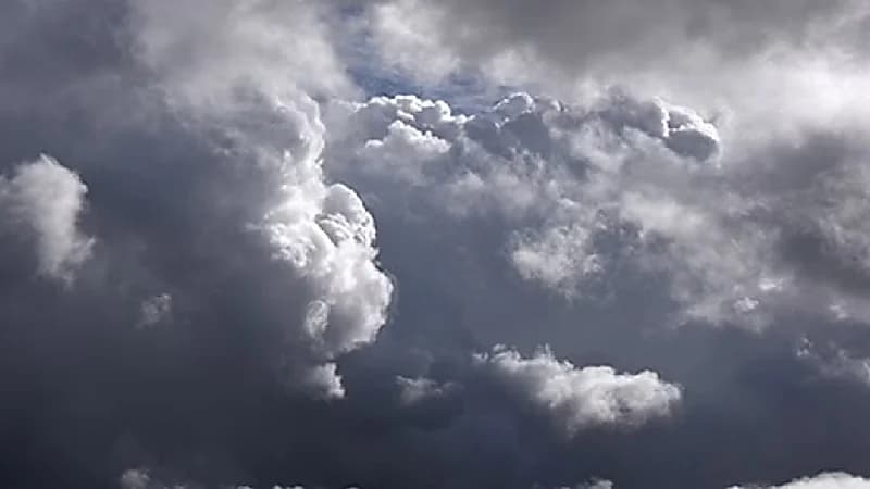 بالفيديو .. "الأرصاد": سحب رعدية ممطرة على الرياض اعتبارا من الجمعة