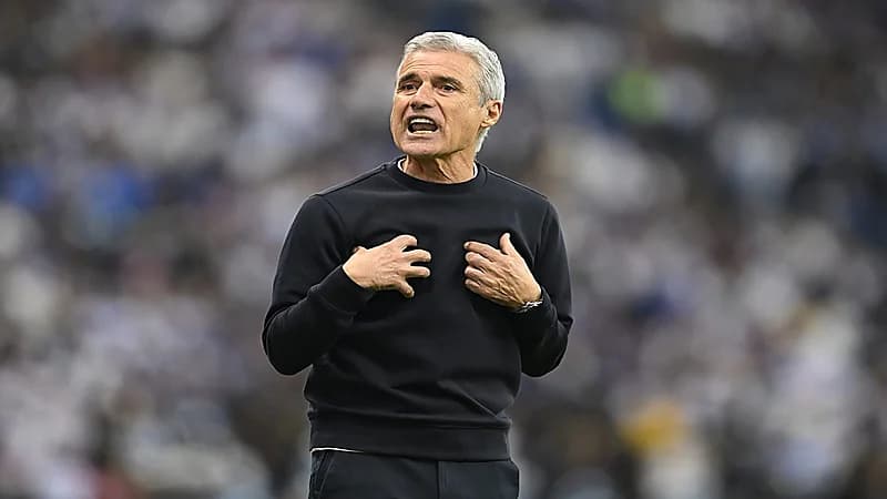 مدرب النصر السابق يقترب من الوصل الإماراتي