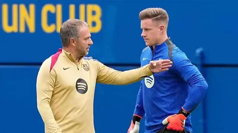 فليك يتخذ موقفًا حاسمًا تجاه تير شتيغن وسط أزمة غيابه وشارة القيادة