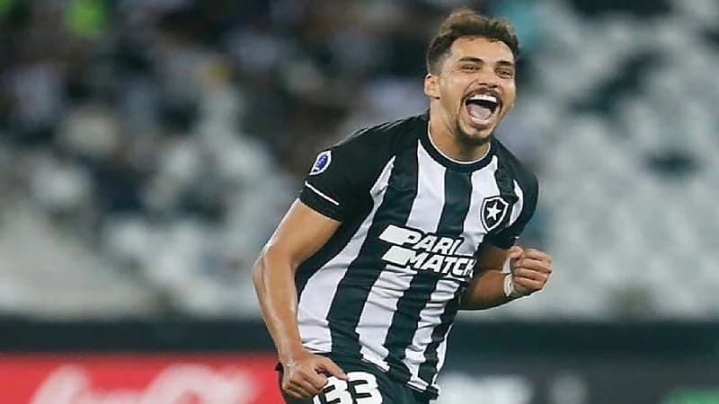 هلالي سابق يجذب اهتمام أندية روشن