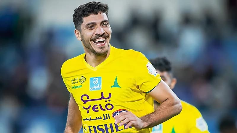 الخليج يتغلب على الأخدود بثنائية .. فيديو