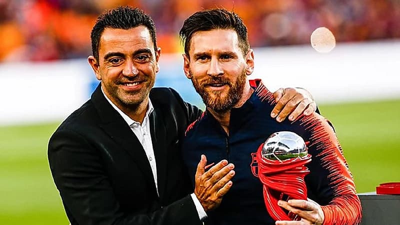 سواريز يثير الجدل بصورة عن ميسي وبرشلونة