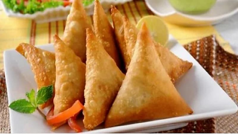 "الغذاء والدواء" توضح حقيقة احتواء السمبوسة على زيوت مهدرجة ضارة