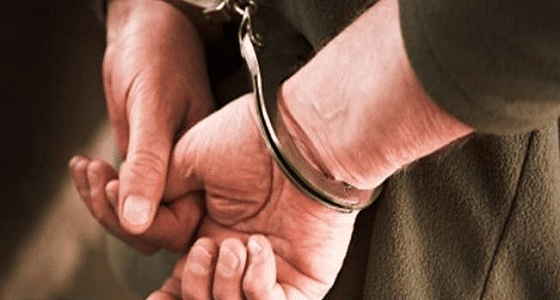 توقيف مقيم أمريكي بتهمة تمس الأمن القومي في المملكة  