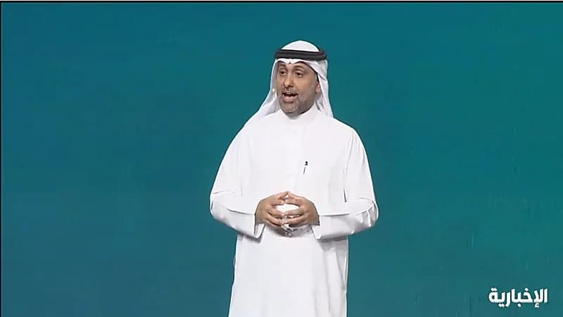 وزير الصحة يمنح الإقامة المميزة لأكثر من 2600 من الكفاءات الصحية