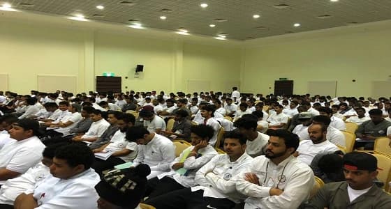 تقنية جدة تعرف منسوبيها بمخاطر الجرائم المعلوماتية