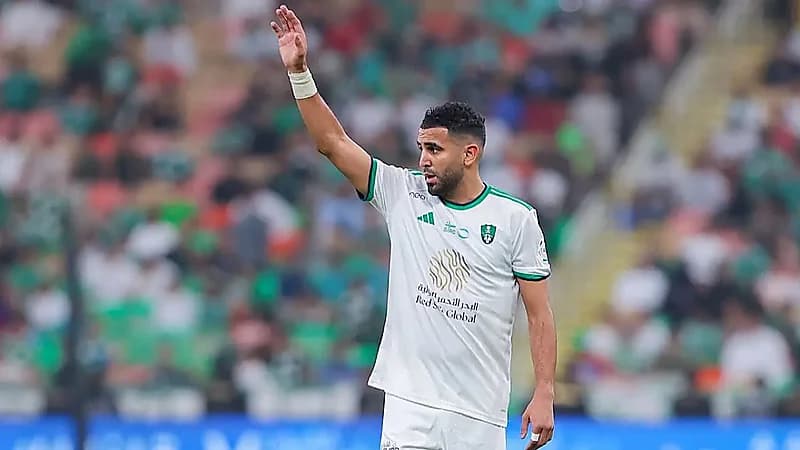 محرز يعود إلى قائمة منتخب الجزائر في تصفيات أمم أفريقيا