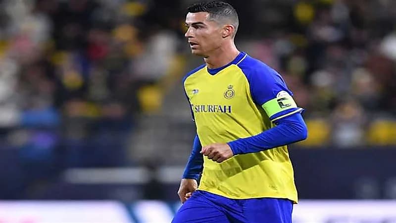 سعر ساعة رونالدو الجديدة يعادل 7 أضعاف رينج روفر