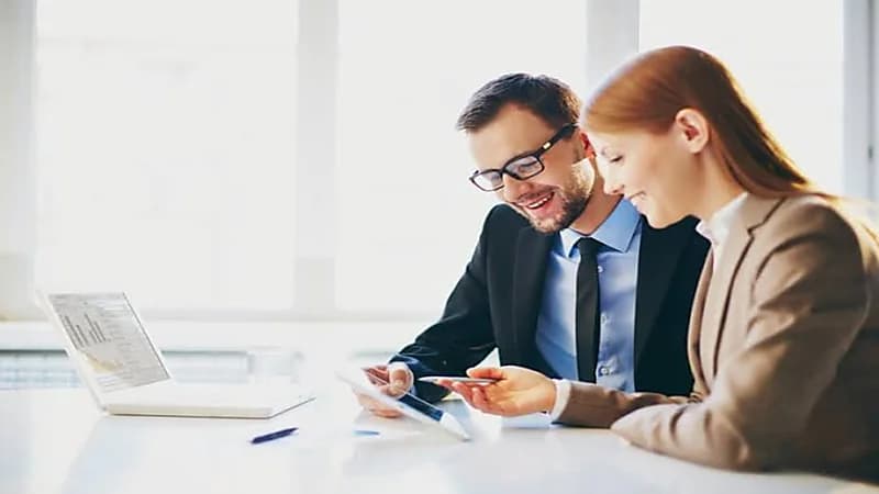 استطلاع: 68% يفضلون الرجال عن النساء ليديرونهم في العمل