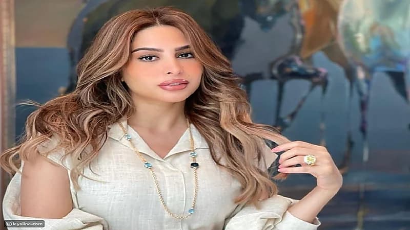 شاهد.. زوج" فوز الفهد" يخطف الأنظار بهديته لها في الرياض