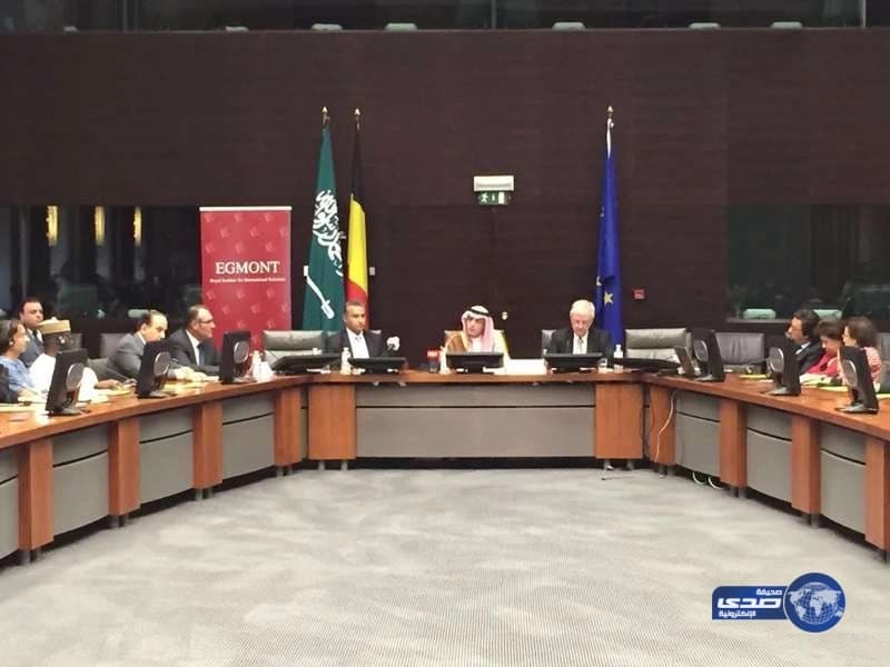 إعجاب المغردين برد وزير الخارجية "الجبير" الصاعق على القنصل الإيراني (فيديو)