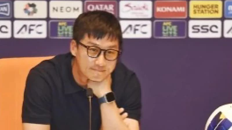 مدرب غوانغجو يُعلق على تصريحات لاعبه بعد تحديه لمدافع الهلال