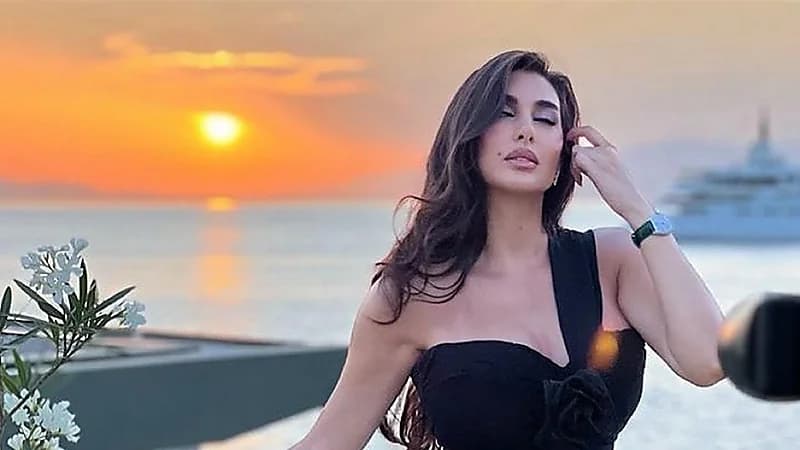 ناقد فني لـ ياسمين صبري : اتعلمي التمثيل.. فيديو