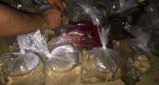 الإطاحة بـ 3 أفارقة لترويجهم العرق المسكر في جازان