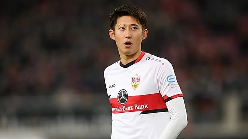 مدافع ياباني على رادار الأهلي