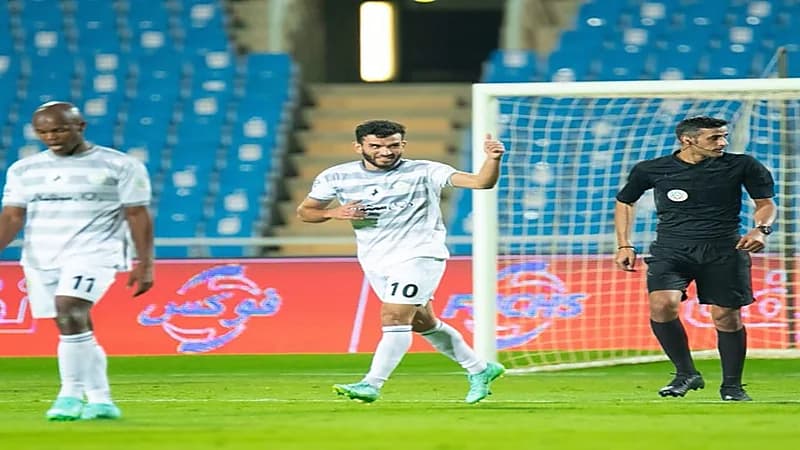 الطائي ينتزع فوزاً ثميناً من التعاون بهدفين