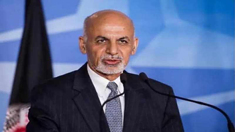 أشرف غني يوضح الخطأ الذي ارتكبه قبل هروبه من أفغانستان