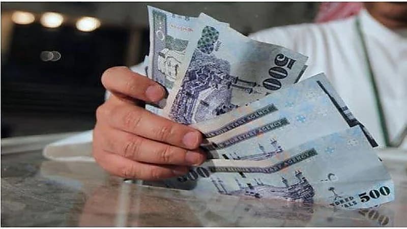 مواطن يتكبد مديونية 4 ملايين ريال بعد هروب العامل المتستر عليه