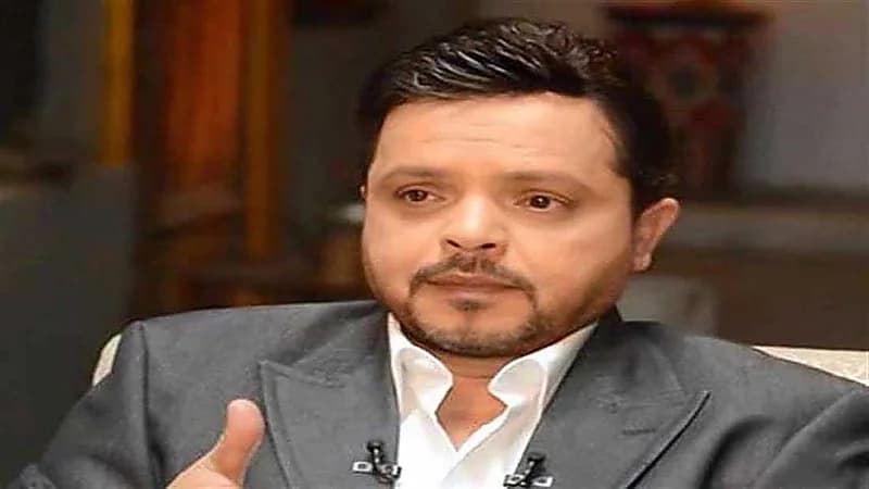 بالصور.. محمد هيندي يقدم برنامج تلفزيوني لأول مرة