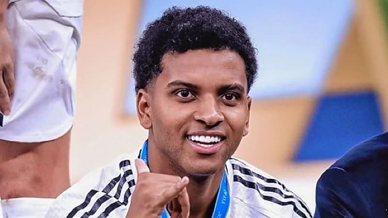 ألونسو يمنح رودريغو دفعة جديدة ويضع حدًا لشائعات الرحيل