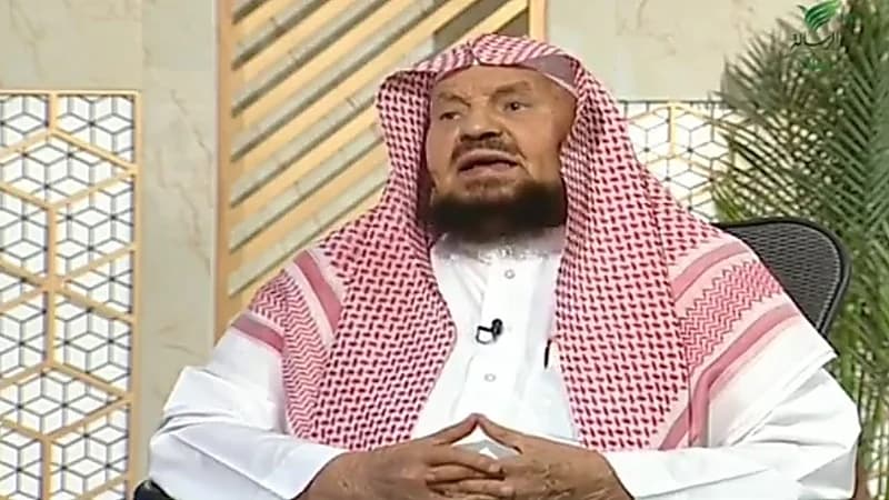 المنيع يوضح الفرق بين الاشتراك في الأضحية الواحدة والتشريك فيها .. فيديو