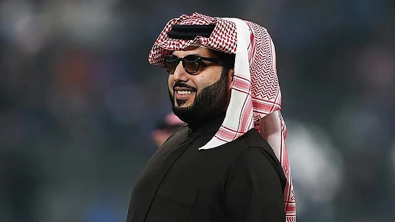 تركي آل الشيخ يعلن زيادة الطاقة الاستيعابية للمملكة أرينا .. فيديو