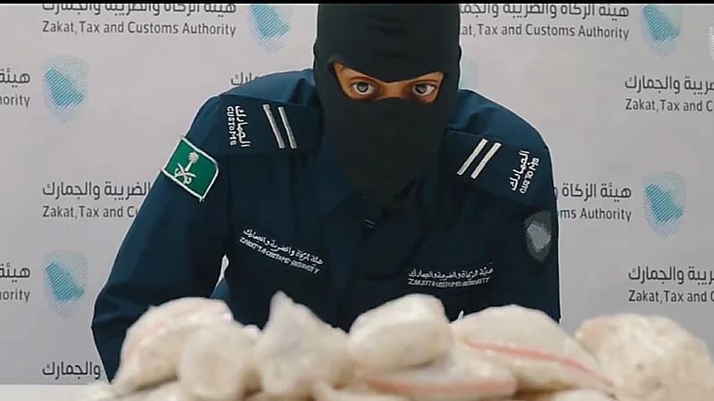 إحباط تهريب أكثر من 112 ألف حبة "كبتاجون" في منفذي "الحديثة والدرة" .. فيديو