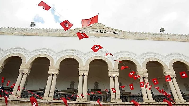 سجن وزير تونسي سابق بتهمة اغتصاب وقتل فتاة