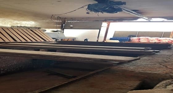 بالصور.. إغلاق مصنع مخالف لتخزين وإنتاج المياه المعبأة