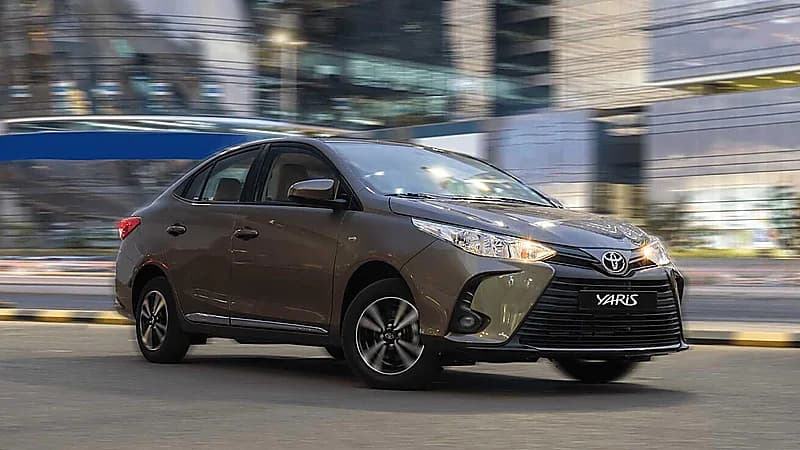 بالصور.. مواصفات وأسعار تويوتا يارس I4 1.5L في المملكة