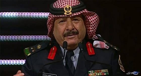 الفيديو.. قصيدة نادرة للشاعر خلف بن هذال من الماضي العريق