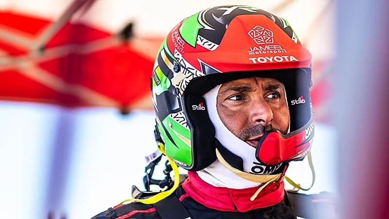 يزيد الراجحي يعود إلى مقعد القيادة بعد إصابة قاسية استعدادًا لداكار 2026.. صور