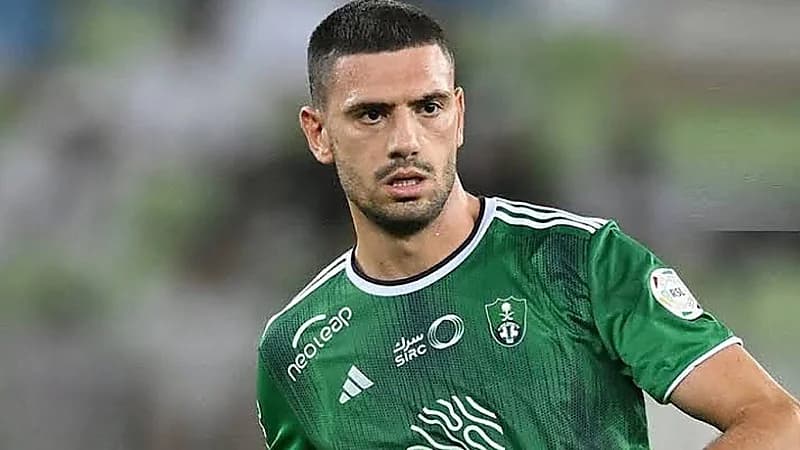 موعد وصول ديميرال لمعسكر الأهلي