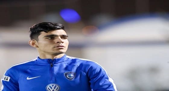 بن شرقي يعالج قلقه في الهلال بعرض أزياء مغربي