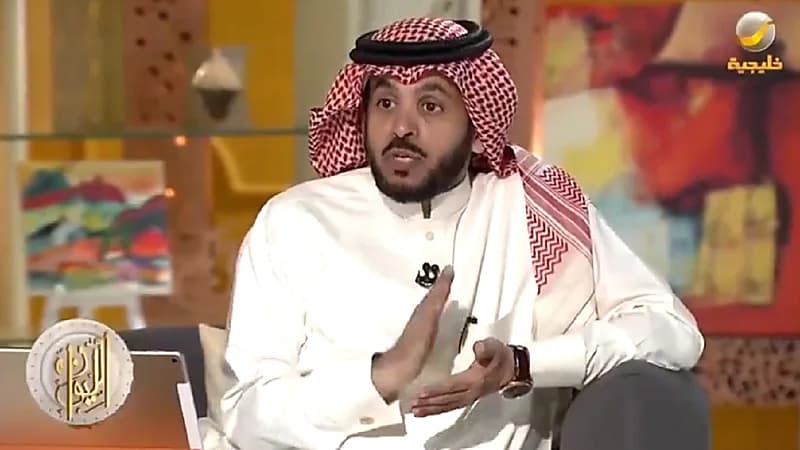 شاهد ردة فعل المديفر على قول محمد الحاجي: أتحداك إذا ما تقارن نفسك بالآخرين
