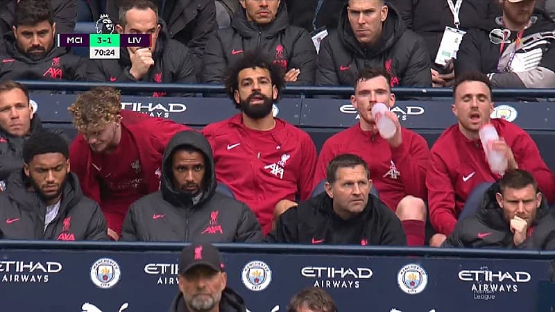 شاهد.. صلاح يرفض شرب الماء عقب استبداله في لقاء مانشستر سيتي