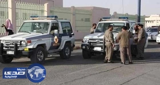 ضبط عصابة انتحلت صفة رجال أمن لسرقة المنازل تحت تهديد السلاح