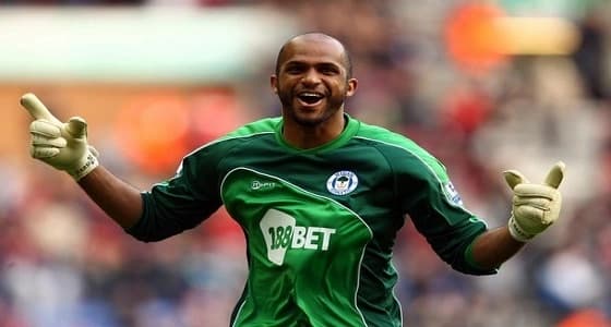 المصيليخ يحسم جدل رحيل الحبسي عن الهلال